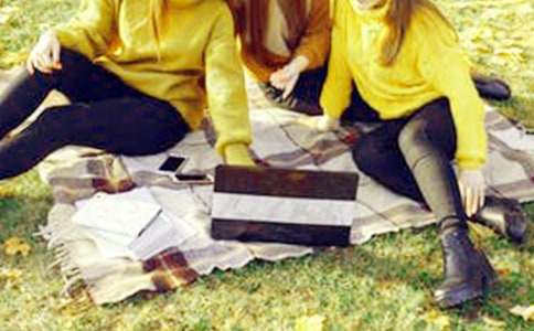 ��ѧ�����ڴ��ĵ����