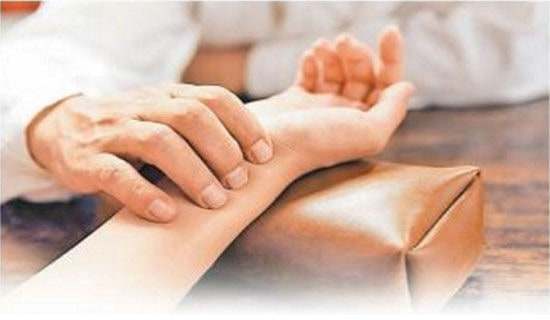 ��ҽ���ĸ�л��(����15ƪ)